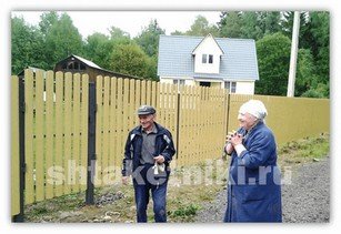 Фото забора штакетник RAL 1014 бежевый в Омске